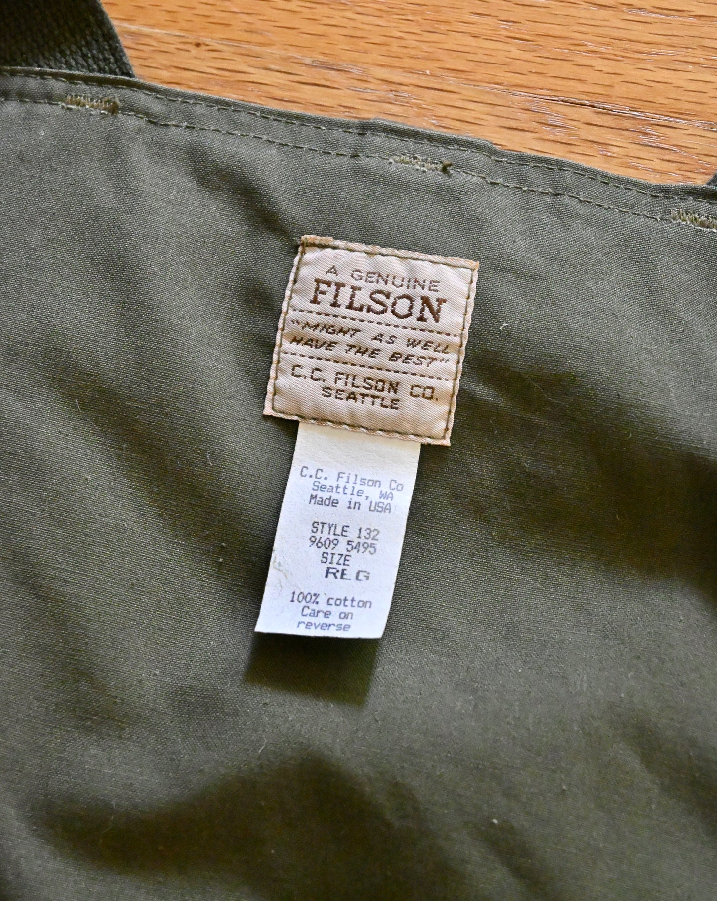 Vintage Filson Strap Fly Fishing Vest 132 - Size Regular (Talon Era Zippers)