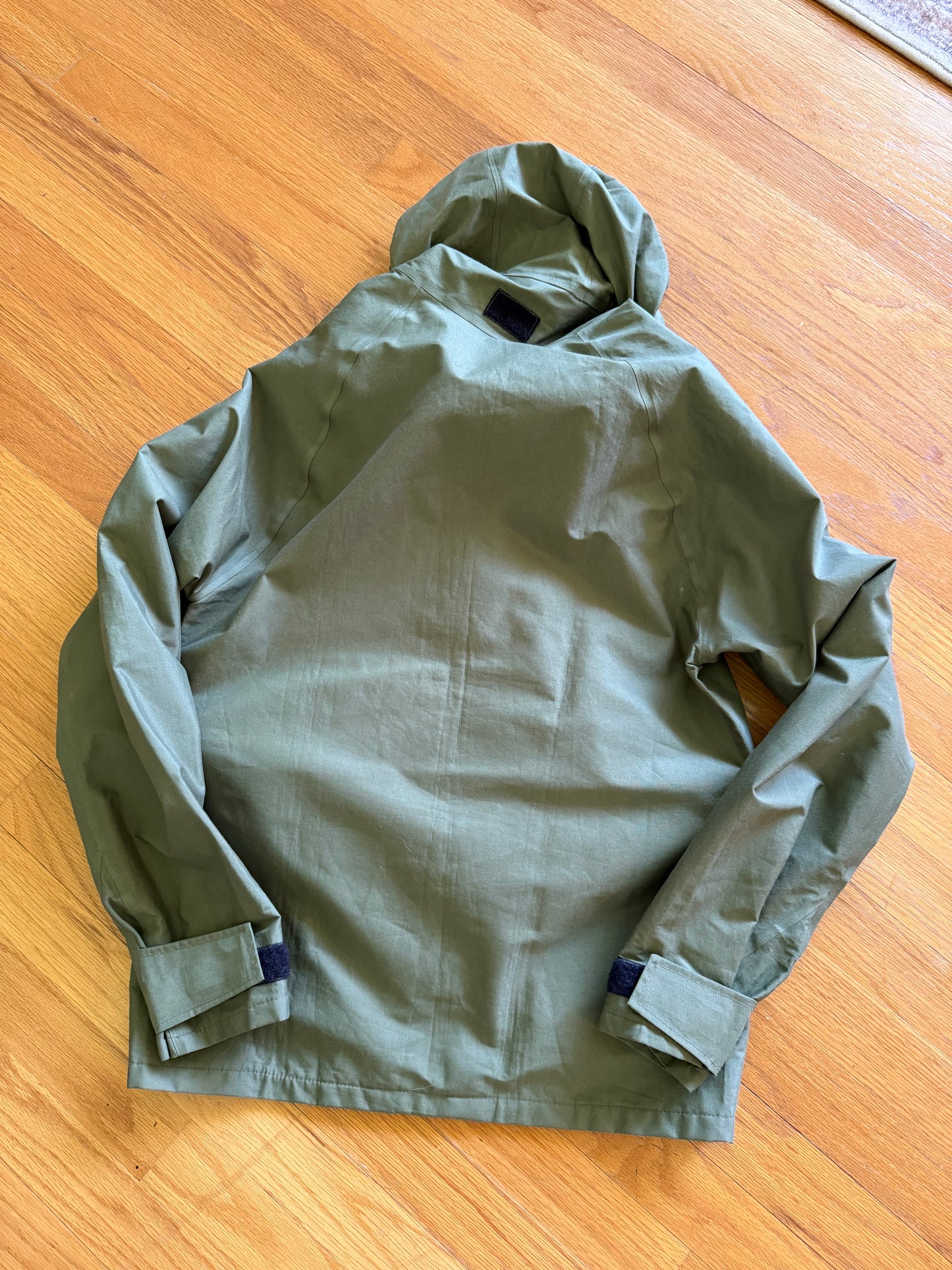 Orvis x Helly-Hansen Gore-Tex Rain Jacket - XS