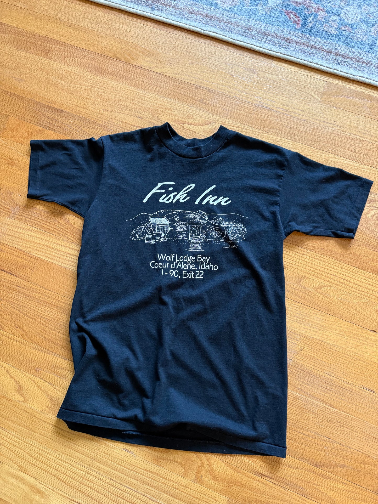 Fish Inn Idaho T - M