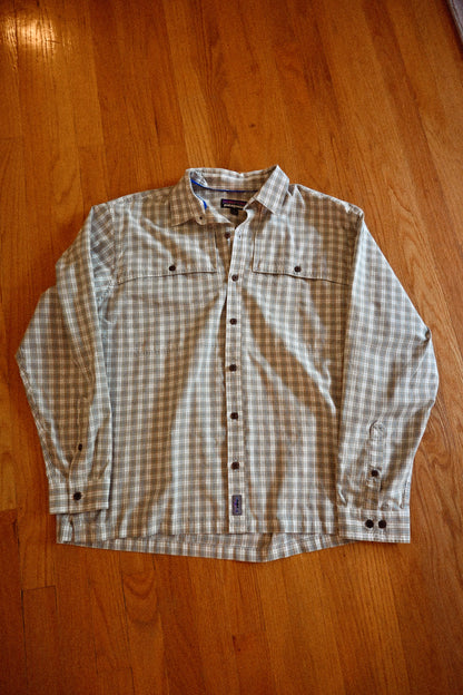 Modern Patagonia Fishing Shirt - L