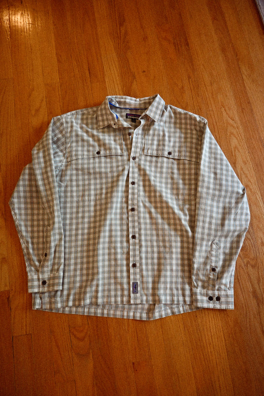 Modern Patagonia Fishing Shirt - L