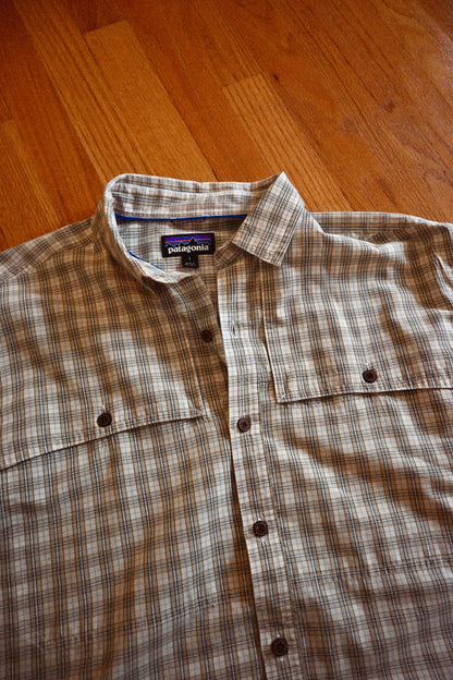 Modern Patagonia Fishing Shirt - L