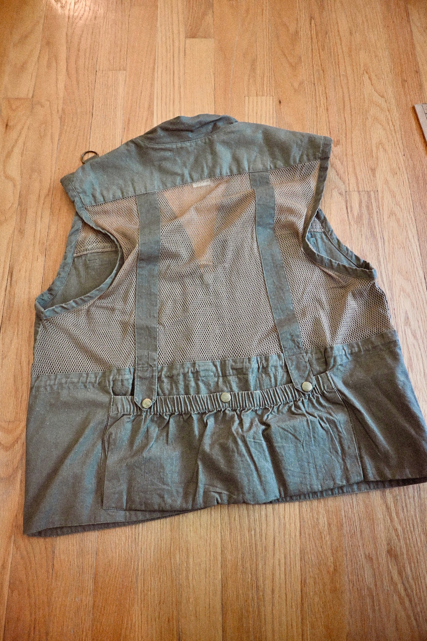 Salmon Patch Vest - M