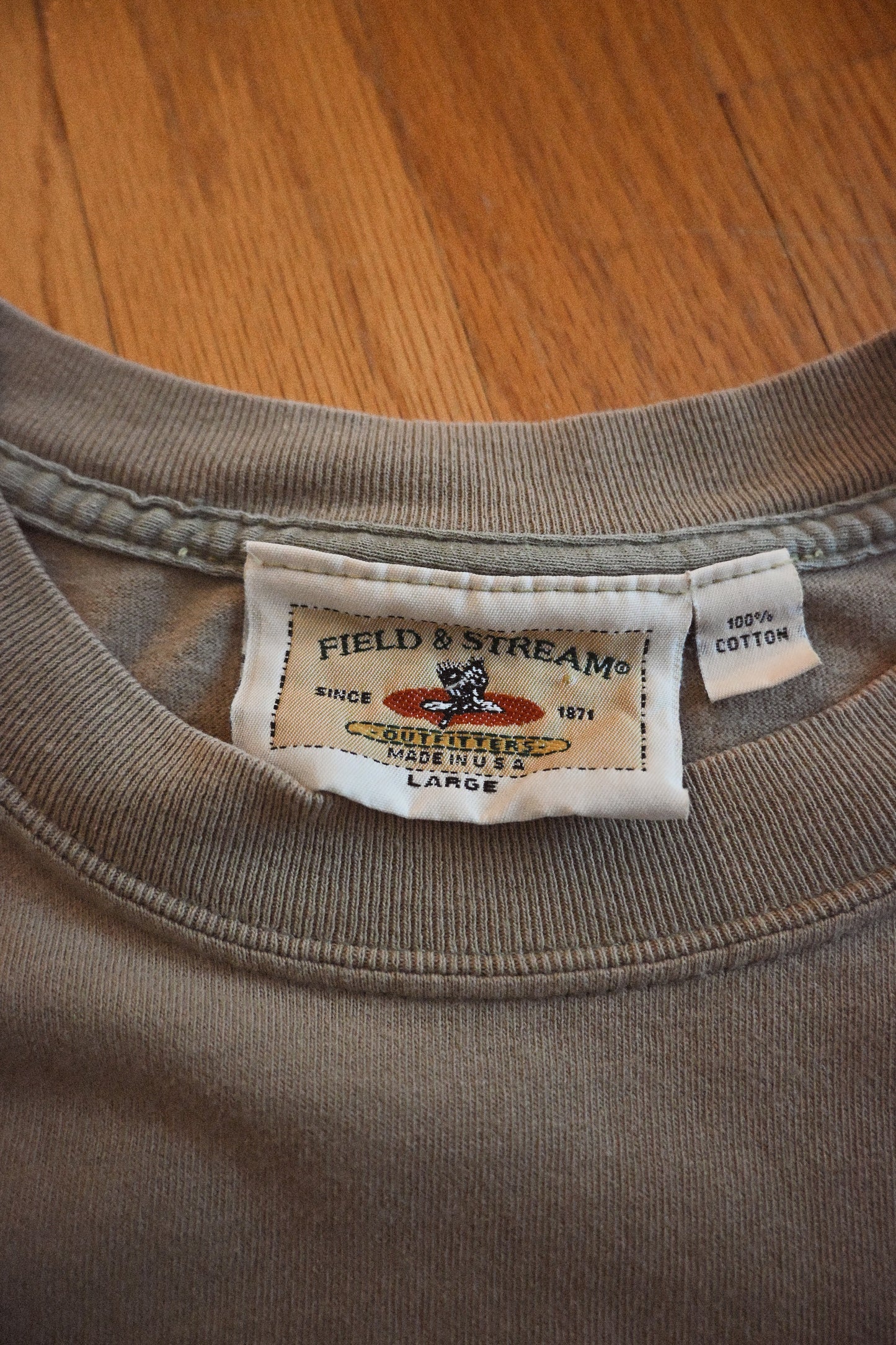 Field and Stream Sportfishing T - L