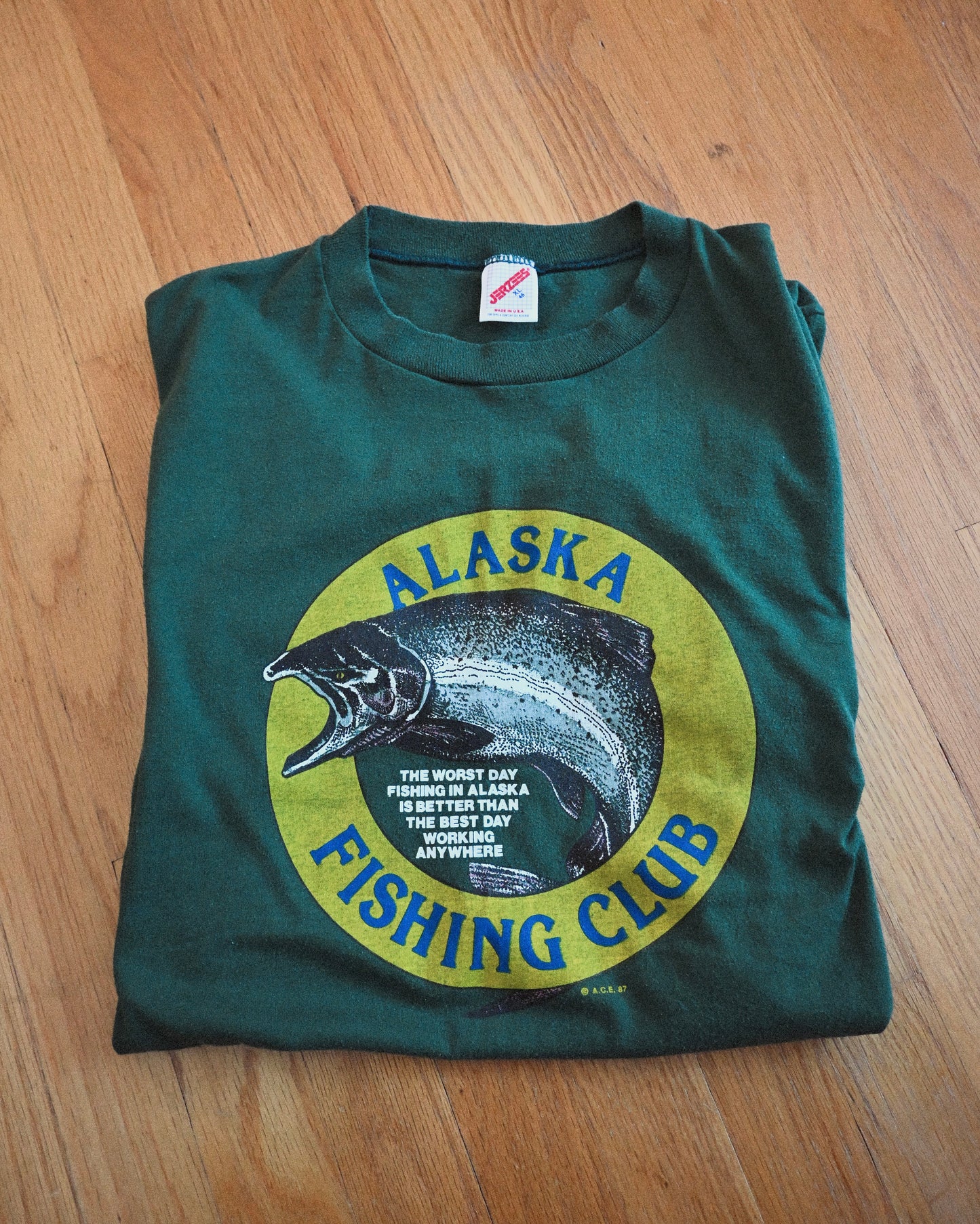 Alaska Fishing Club T - XL
