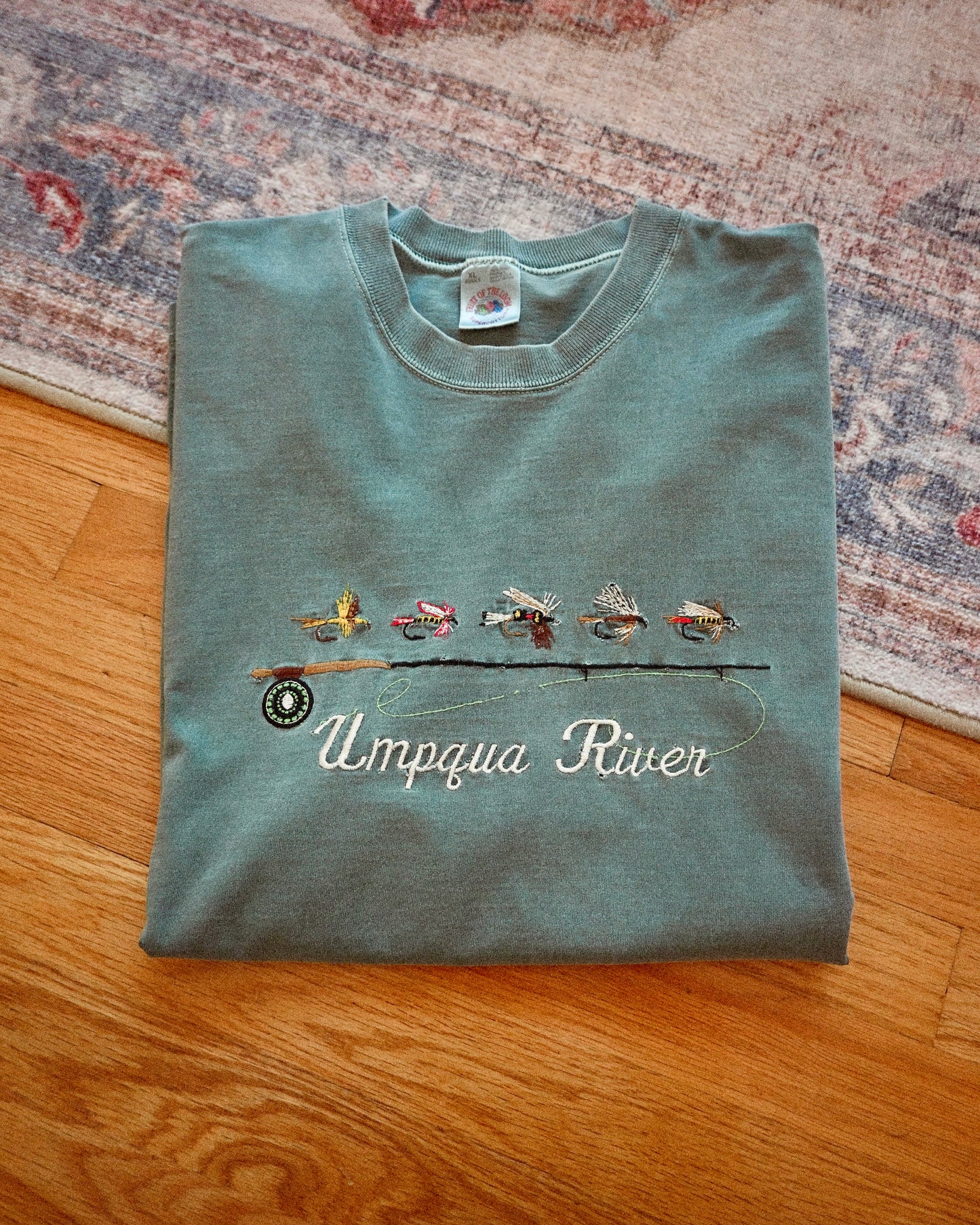 Umpqua River Fly Fishing T - XL