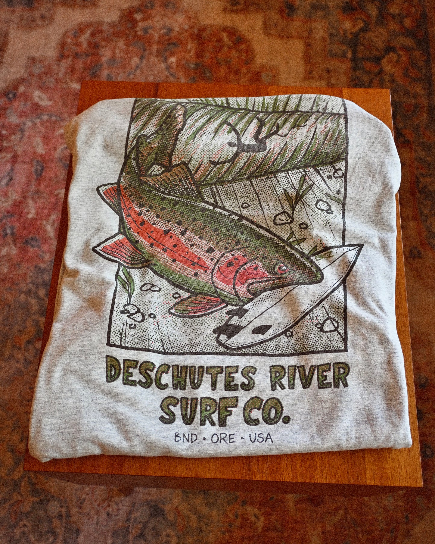 Dechutes River Surf Co. T - XL
