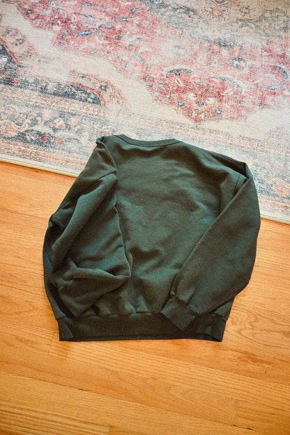 Distressed Vintage Angler Graphic Sweatshirt - L