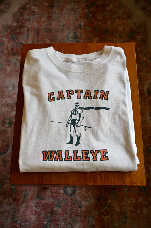 Distressed Captain Walleye T - XL