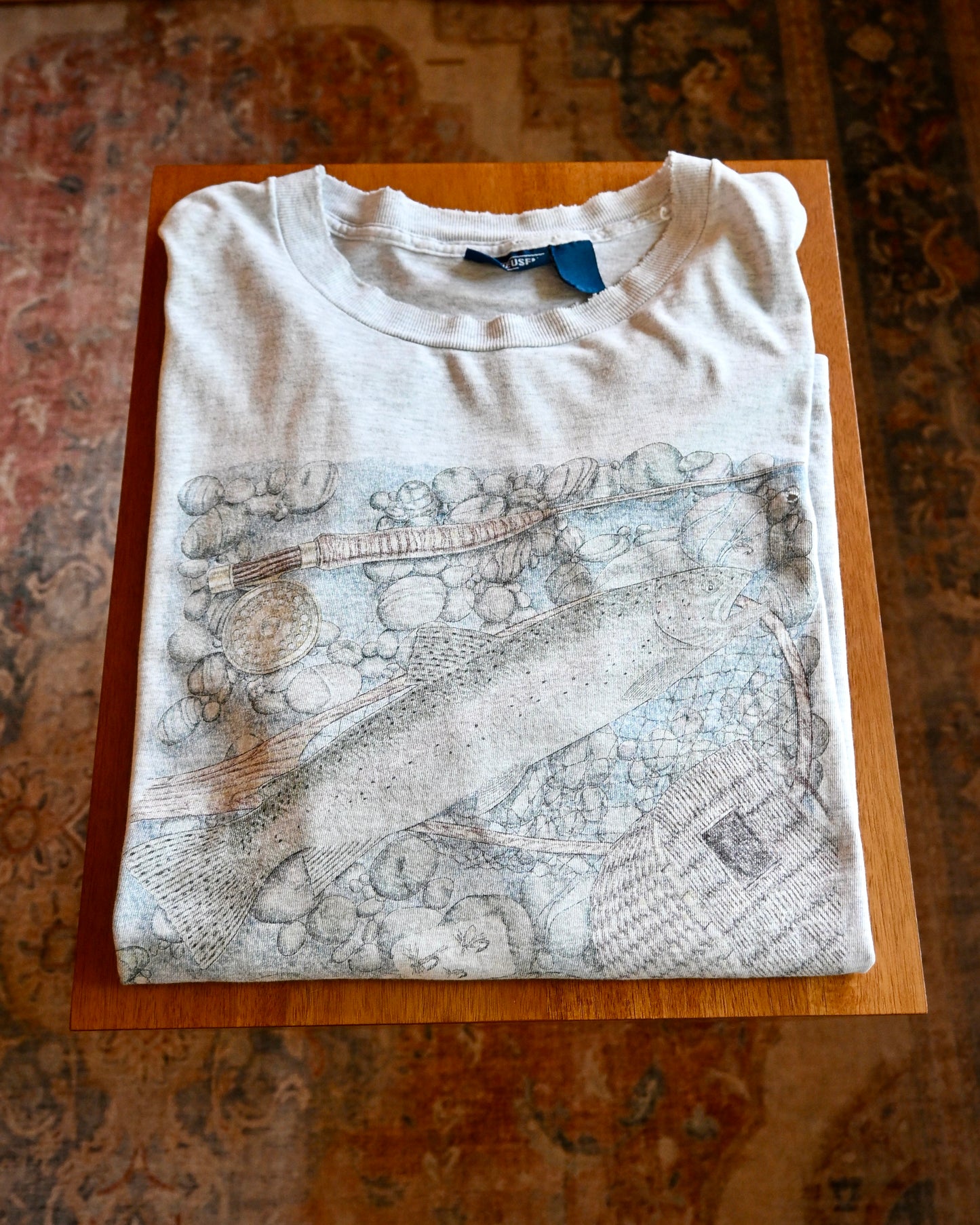 Distressed Van Heusen T - XL