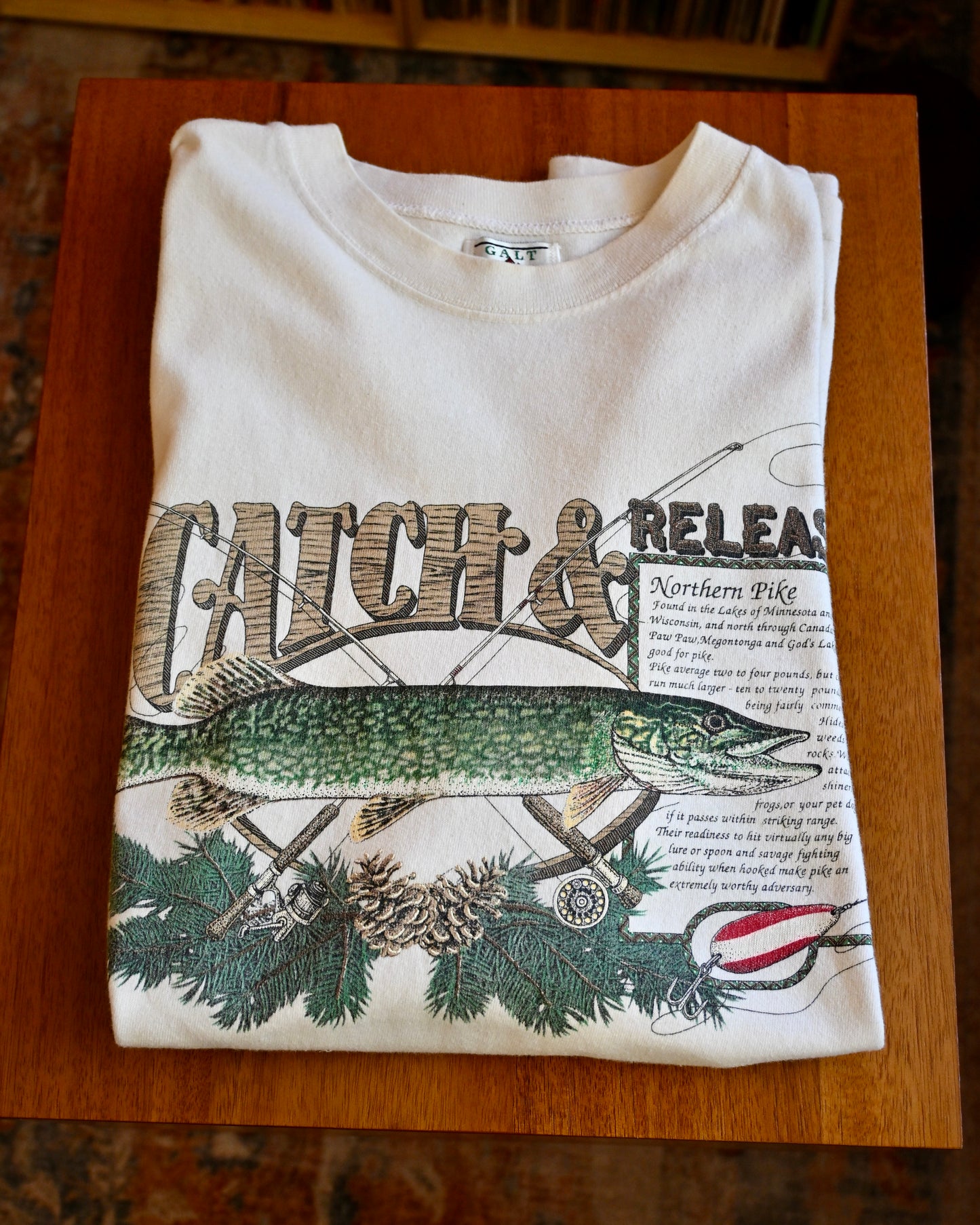 Catch & Release Northern Pike T - L
