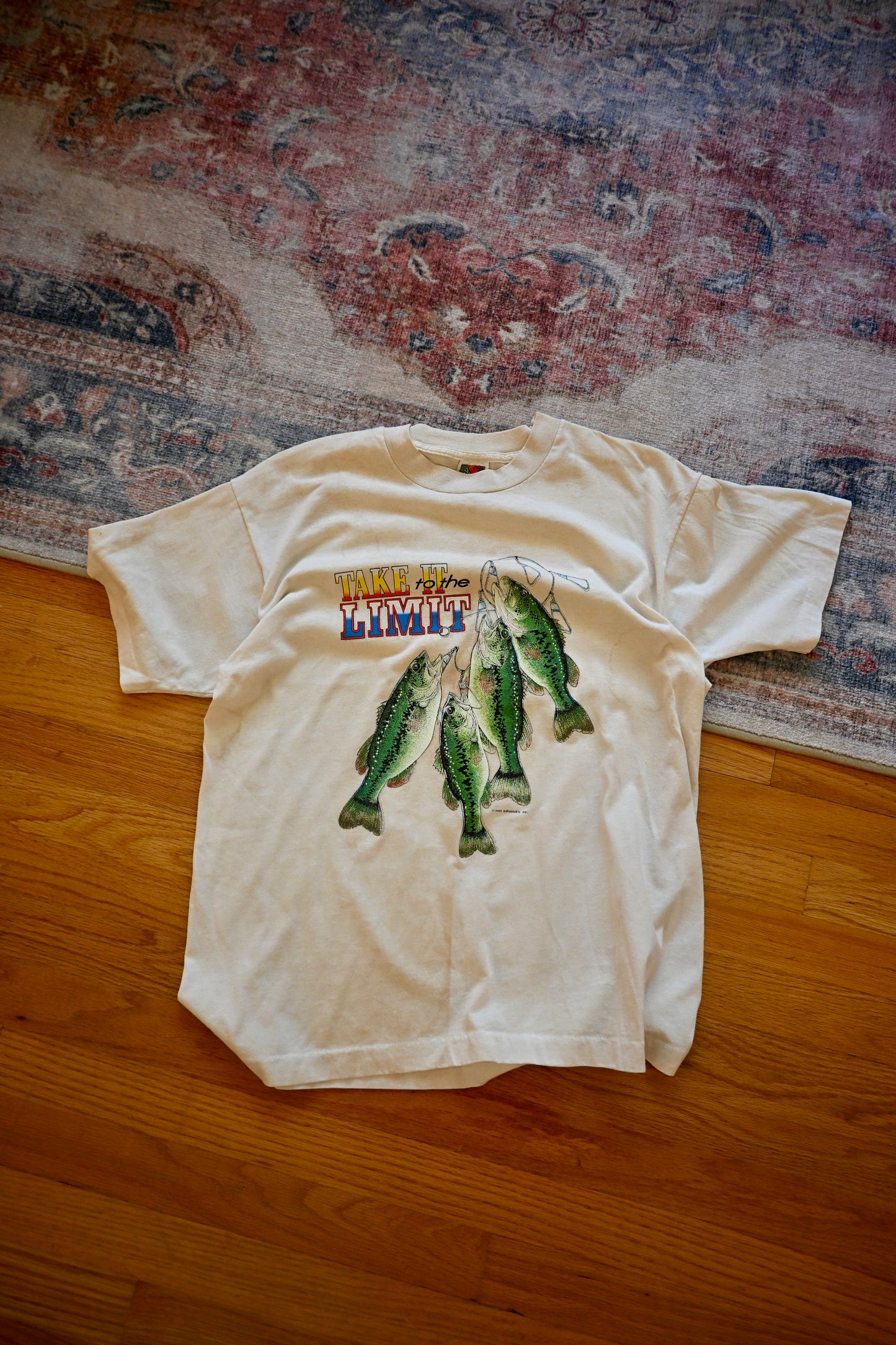Distressed Take it to The Limit Bass T - L