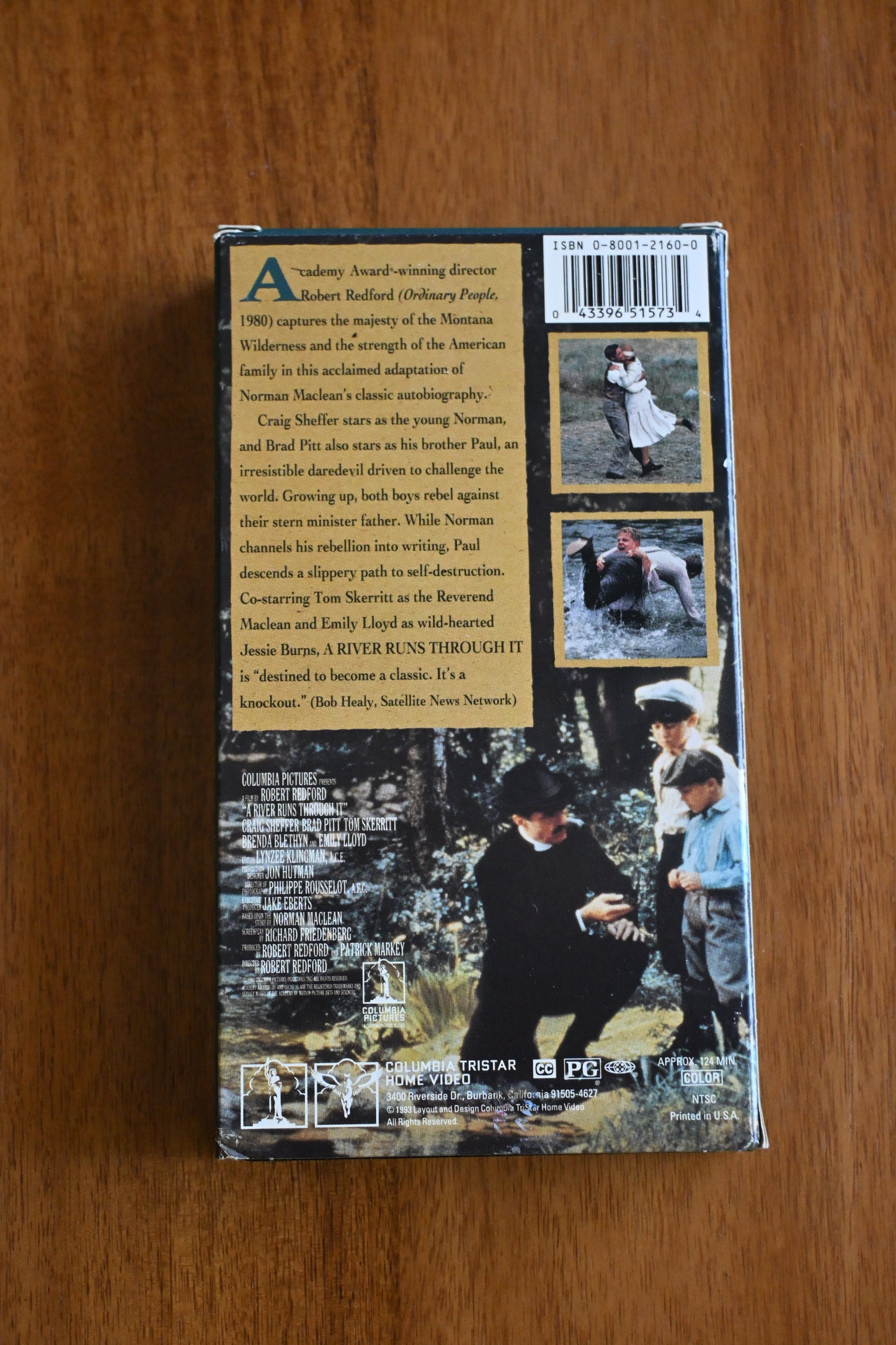 A River Runs Through It - VHS
