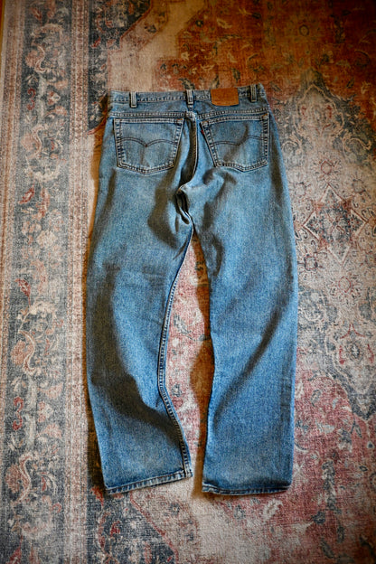 Made in USA 90s Men’s Levi 505 - 38 x 32