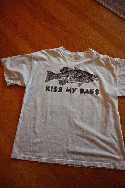 Kiss My Bass T - XL