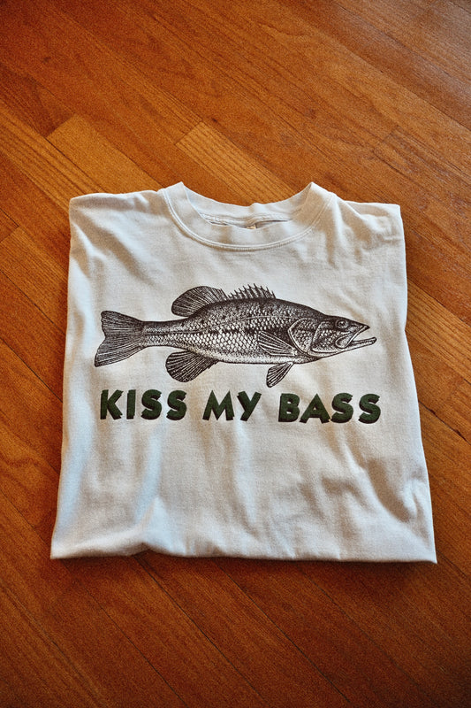 Kiss My Bass T - XL
