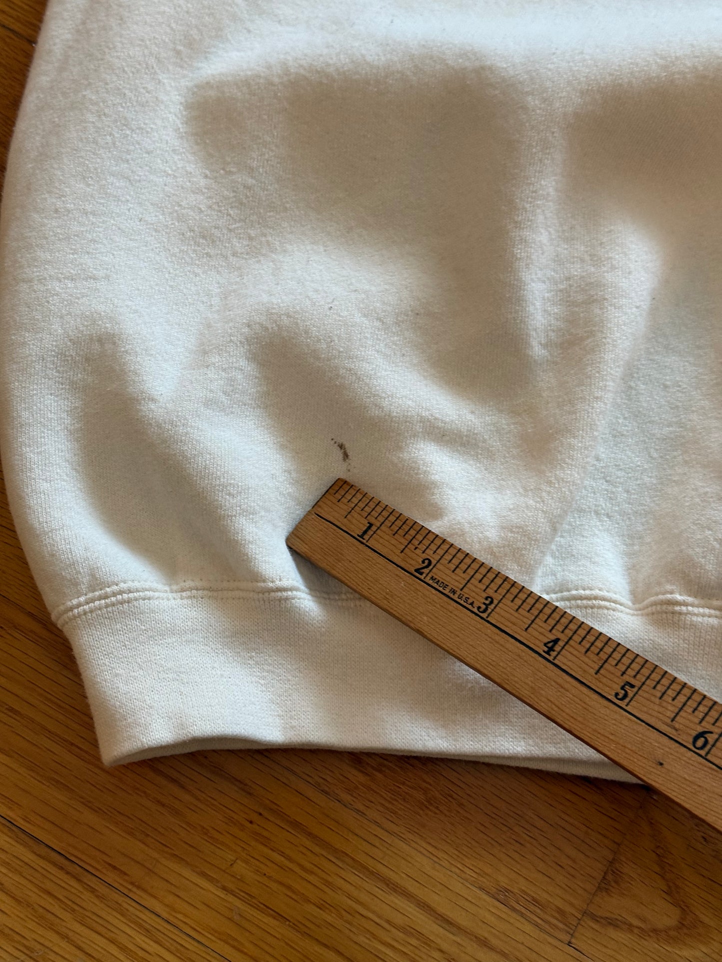 Distressed Orvis Rod Cross and Flies Sweatshirt - XL