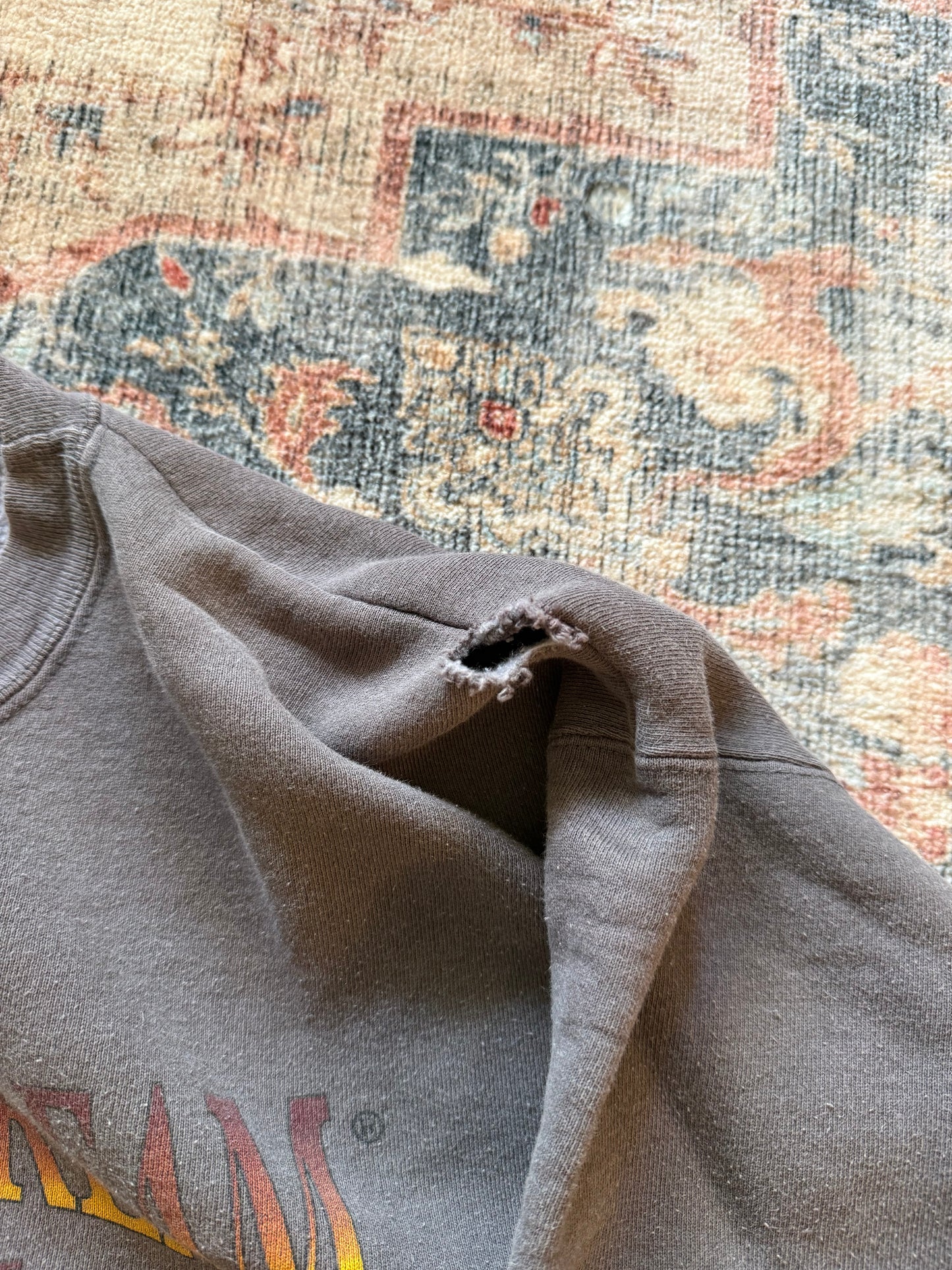 Field & Stream Distressed Wild Life Buck Sweatshirt - XL